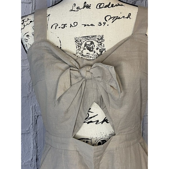 Abercrombie And Finch Keyhole Tan/khaki Jumpsuit  Romper Adjustable Straps Sz 8 - Picture 3 of 12